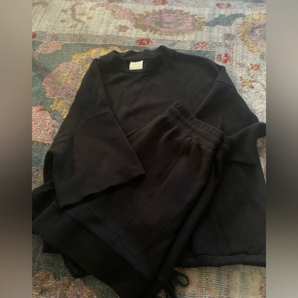 Varley Set - Picture 3 of 7